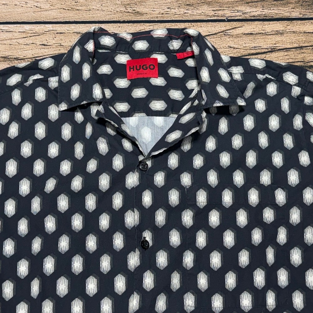HUGO Button Up Shirt Men Large Black White Geometric Hexagon Straight Fit Ellino